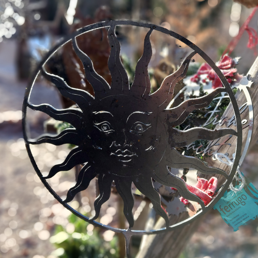 Ferrugo/Sonne/rostige Deko/Edelrost